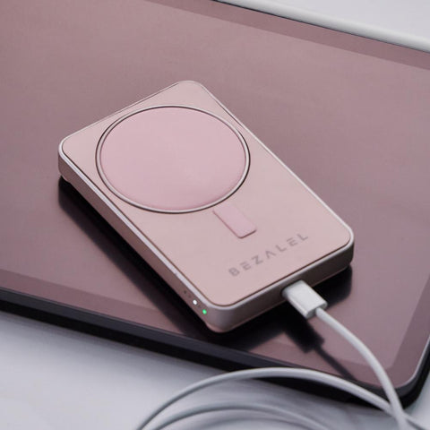 MagSafe 立架式磁吸2合1無線行動電源+支架 | 美國BEZALEL Prelude SE